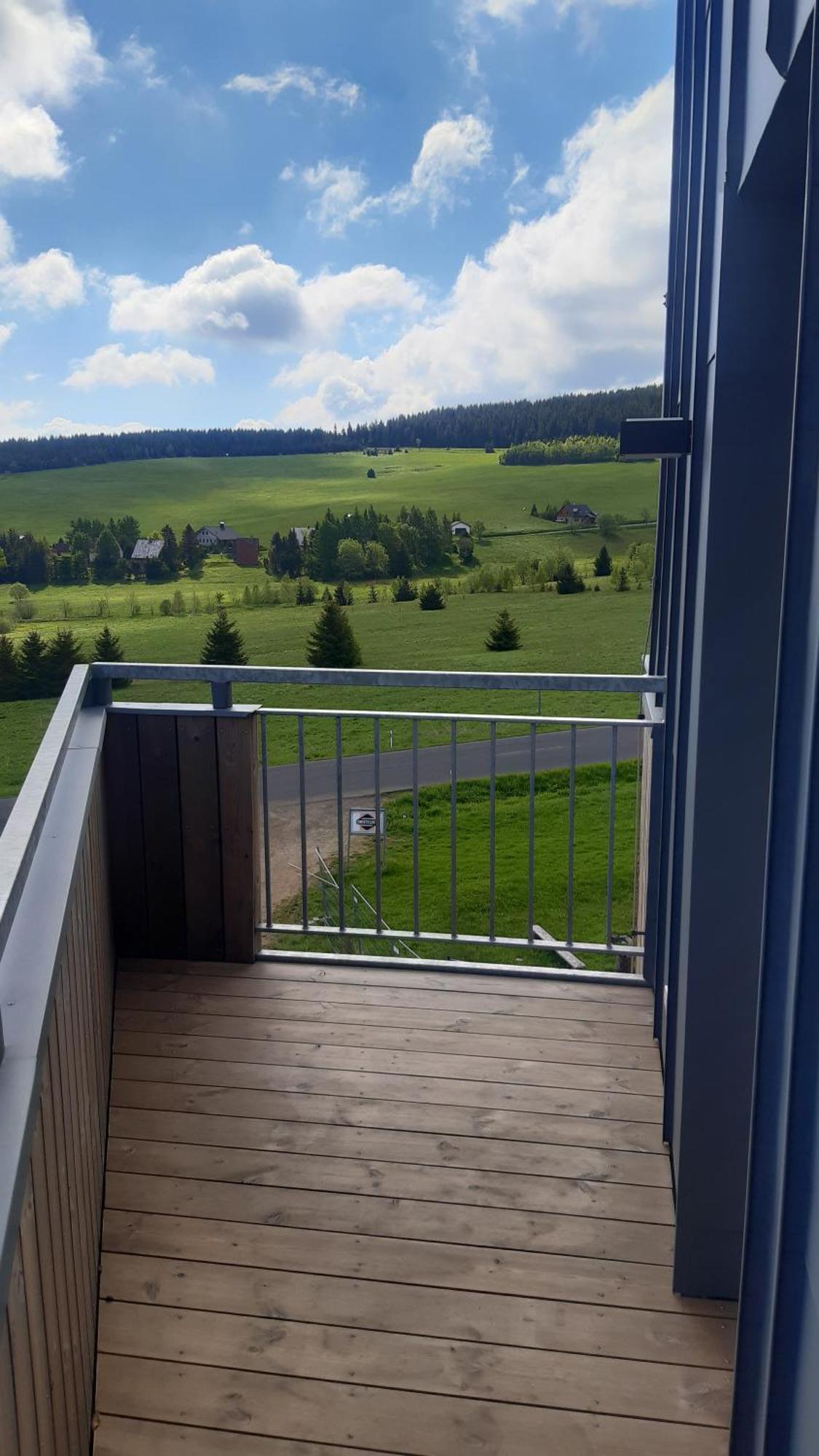 Mezonetovy Apartman Se Dvema Balkony A Vyhledem Loučná pod Klínovcem Extérieur photo